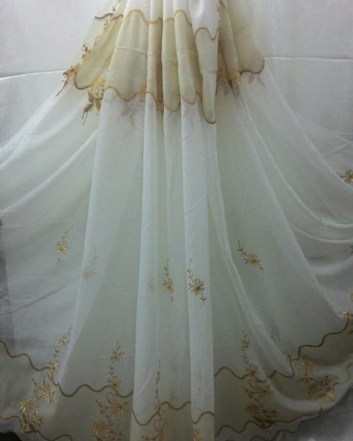 Gorden bahan vitrase